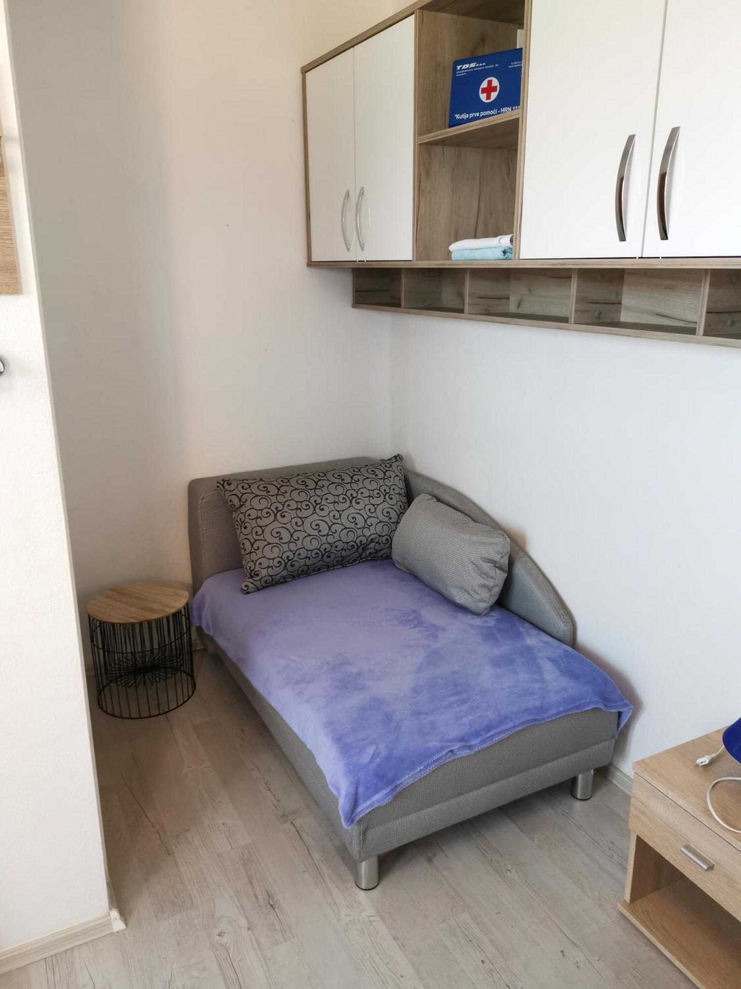 Marinovi Dvori Apartment Slatine Exterior photo